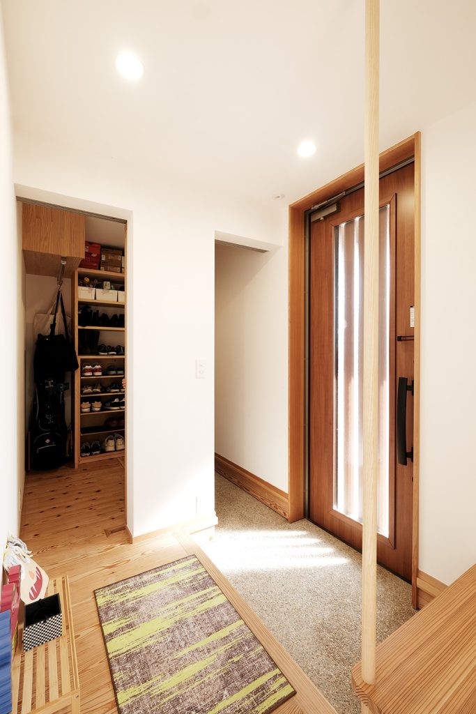 稜線を望める32坪の平屋の家